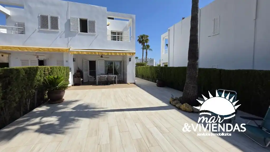 Vista exterior de Casa o chalet en venta en Mojácar con Aire acondicionado, Calefacción y Jardín privado