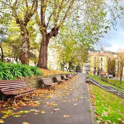 Vista exterior de Piso en venta en Oviedo  con Calefacción y Trastero
