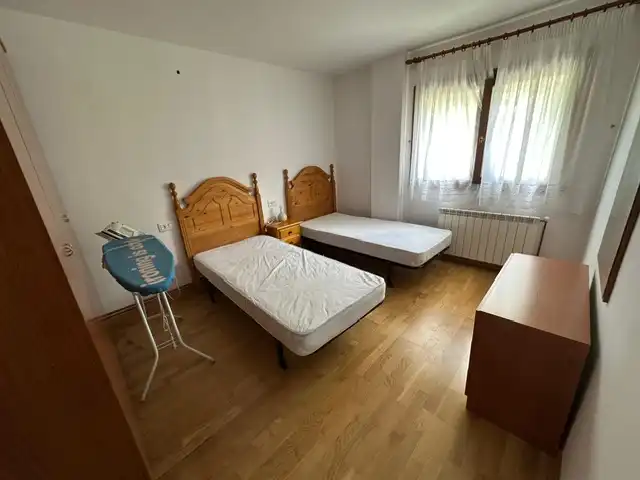 Dormitori de Apartament en venda en Vall de Cardós amb Calefacció, Moblat i Balcó