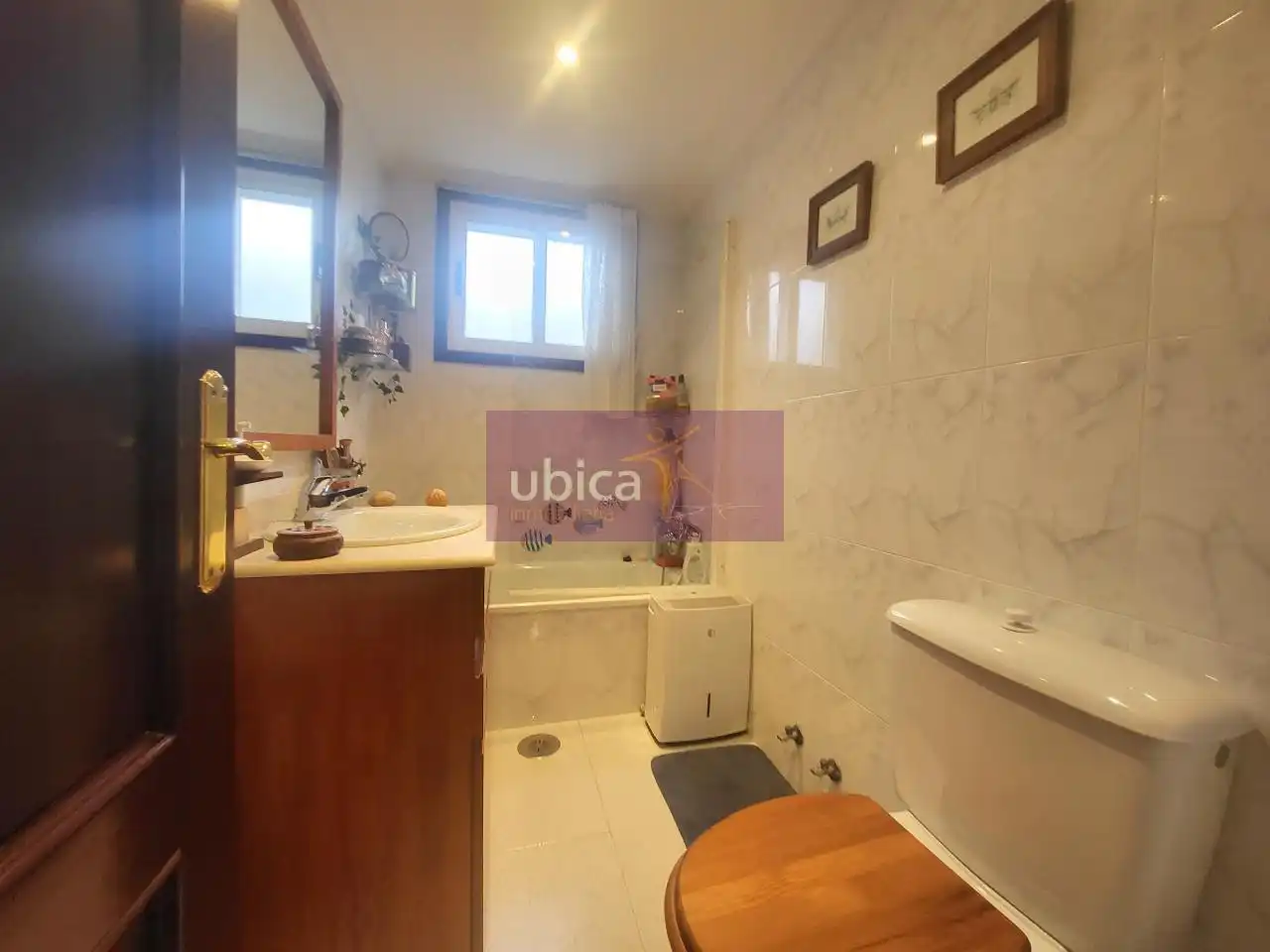 Baño de Piso en venta en Vigo  con Calefacción, Parquet y Trastero