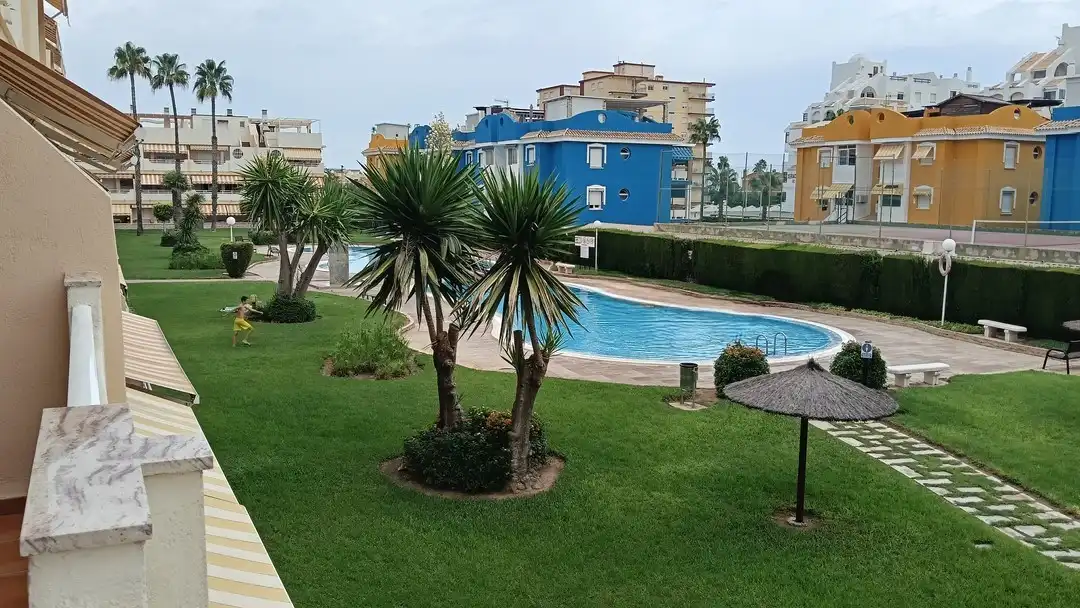 Piscina de Apartamento en venta en Xeraco con Terraza, Trastero y Amueblado
