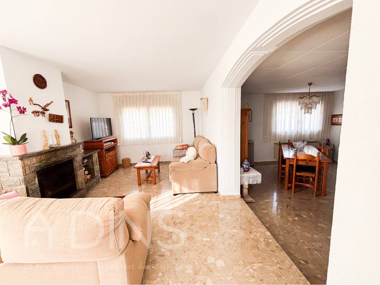 Sala d'estar de Casa o xalet en venda en Caldes de Montbui amb Calefacció, Jardí privat i Terrassa