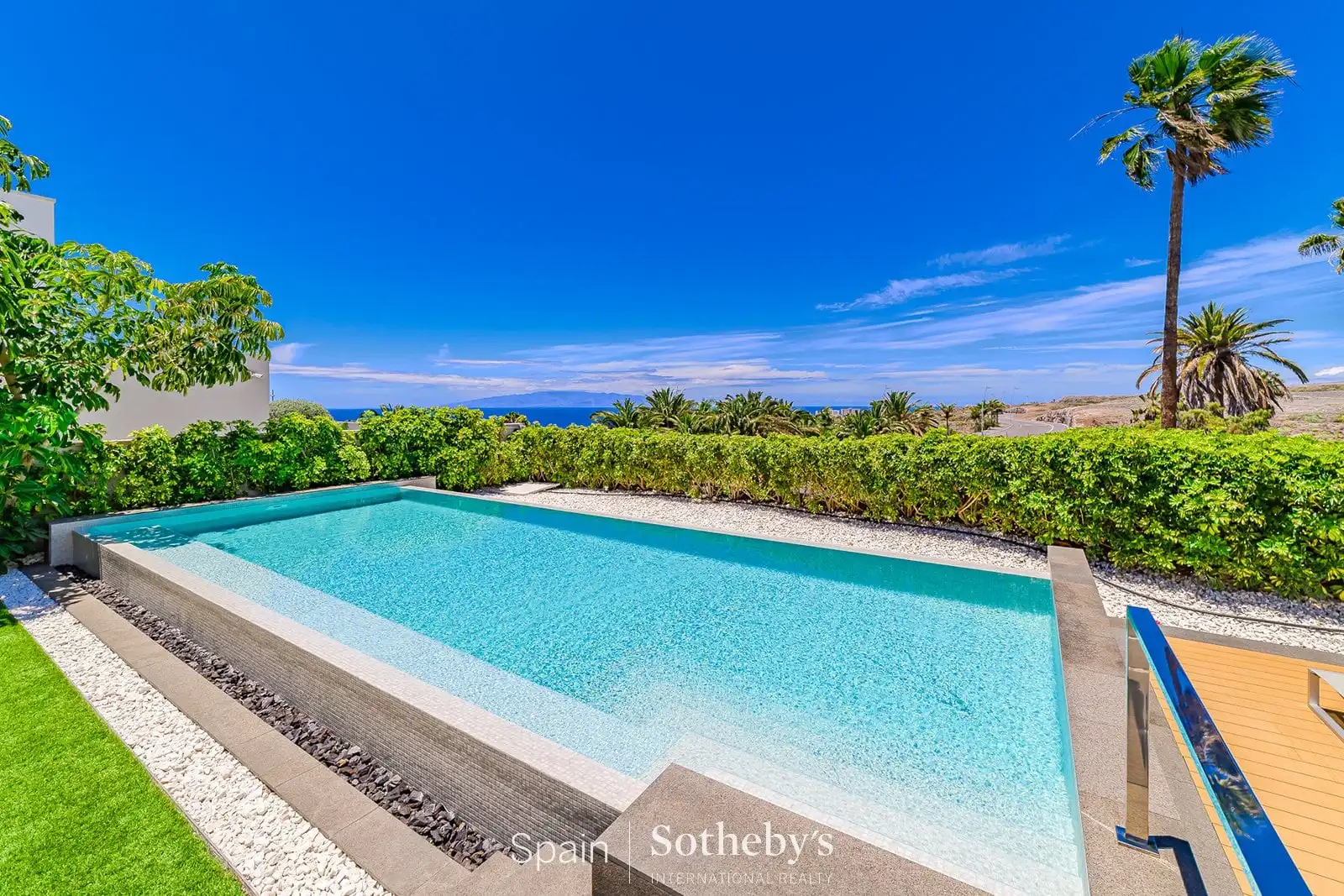 Casa con piscina en venta en Calle Tajore, imagen 2
