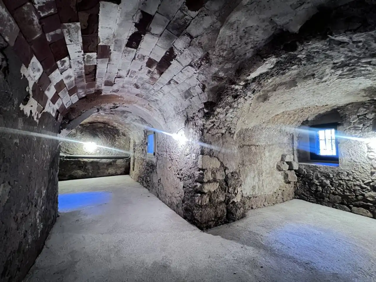 Casa adosada de alquiler en Avinyonet de Puigventós con Aire acondicionado, Calefacción y Jardín privado