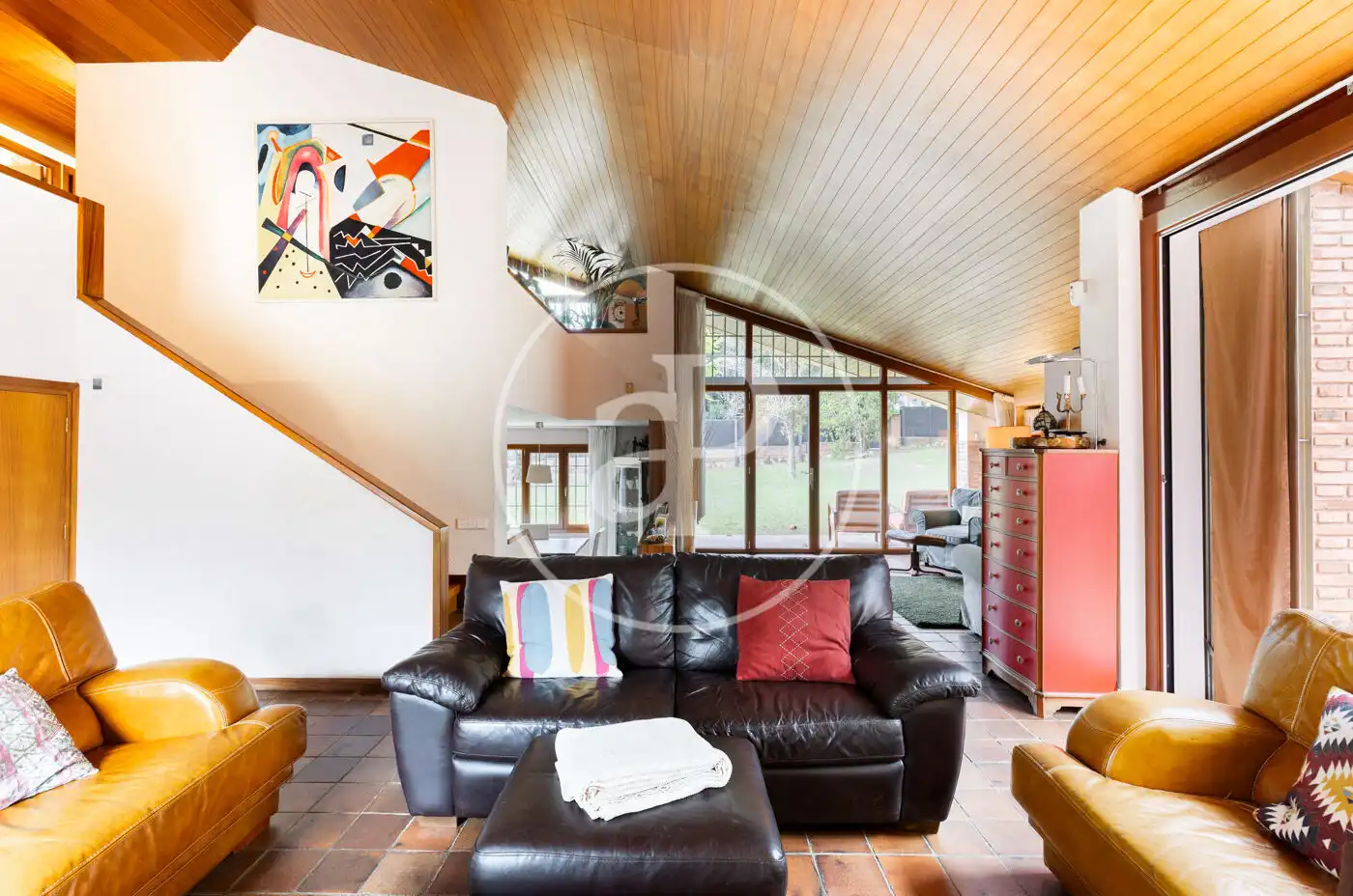 Sala de estar de Casa o chalet en venta en Cerdanyola del Vallès con Aire acondicionado, Calefacción y Jardín privado