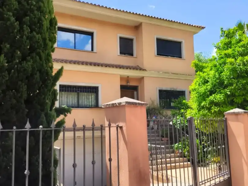 Houses for sale in Calle Viña Lozano, 1, Baeza