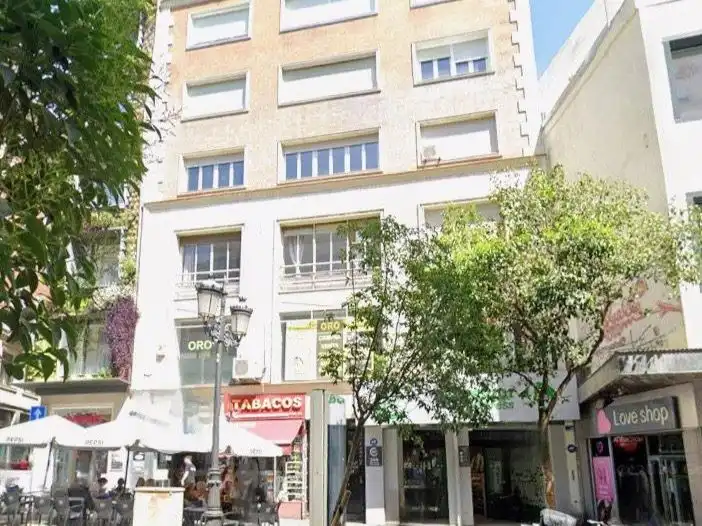 Vista exterior de Oficina en venta en Madrid con Calefacción y Alarma