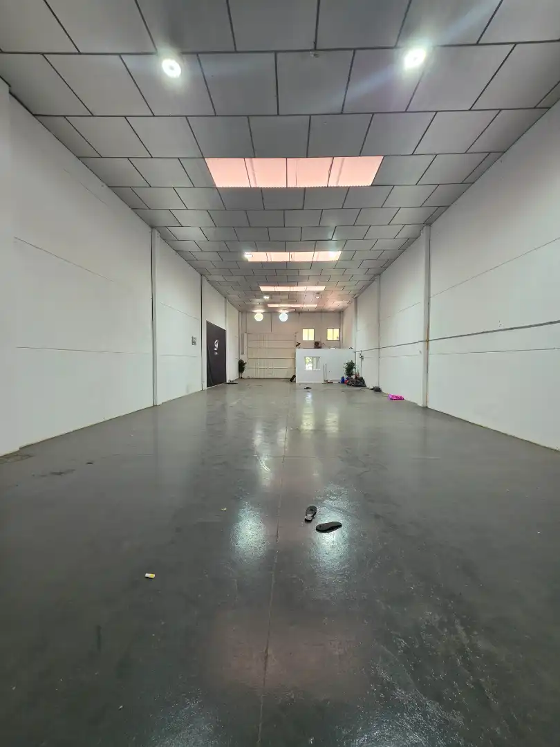 Nau industrial de lloguer a Carrer Molí d'en Barri, imagen 2
