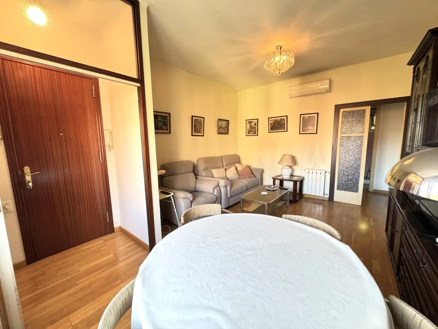 Living room of Flat for sale in Barcelona  with Air Conditioner, Heating and Parquet flooring
