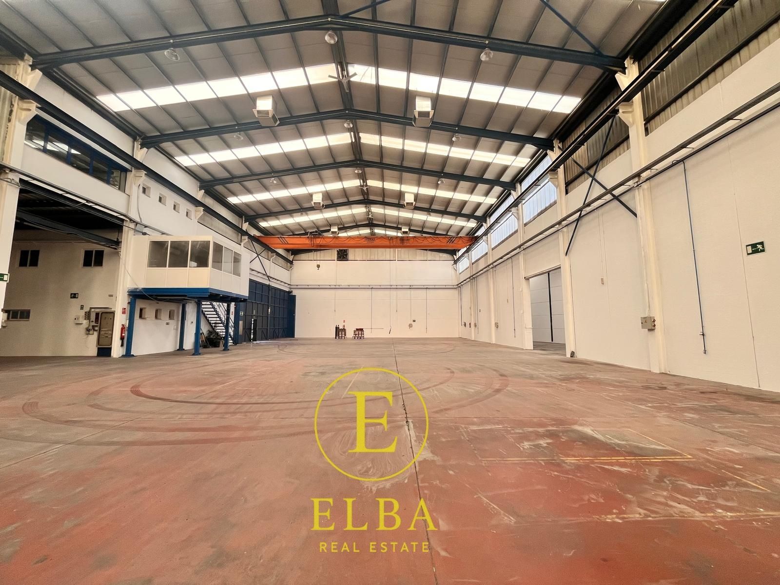 Vista exterior de Nau industrial de lloguer en Arganda del Rey amb Calefacció i Alarma