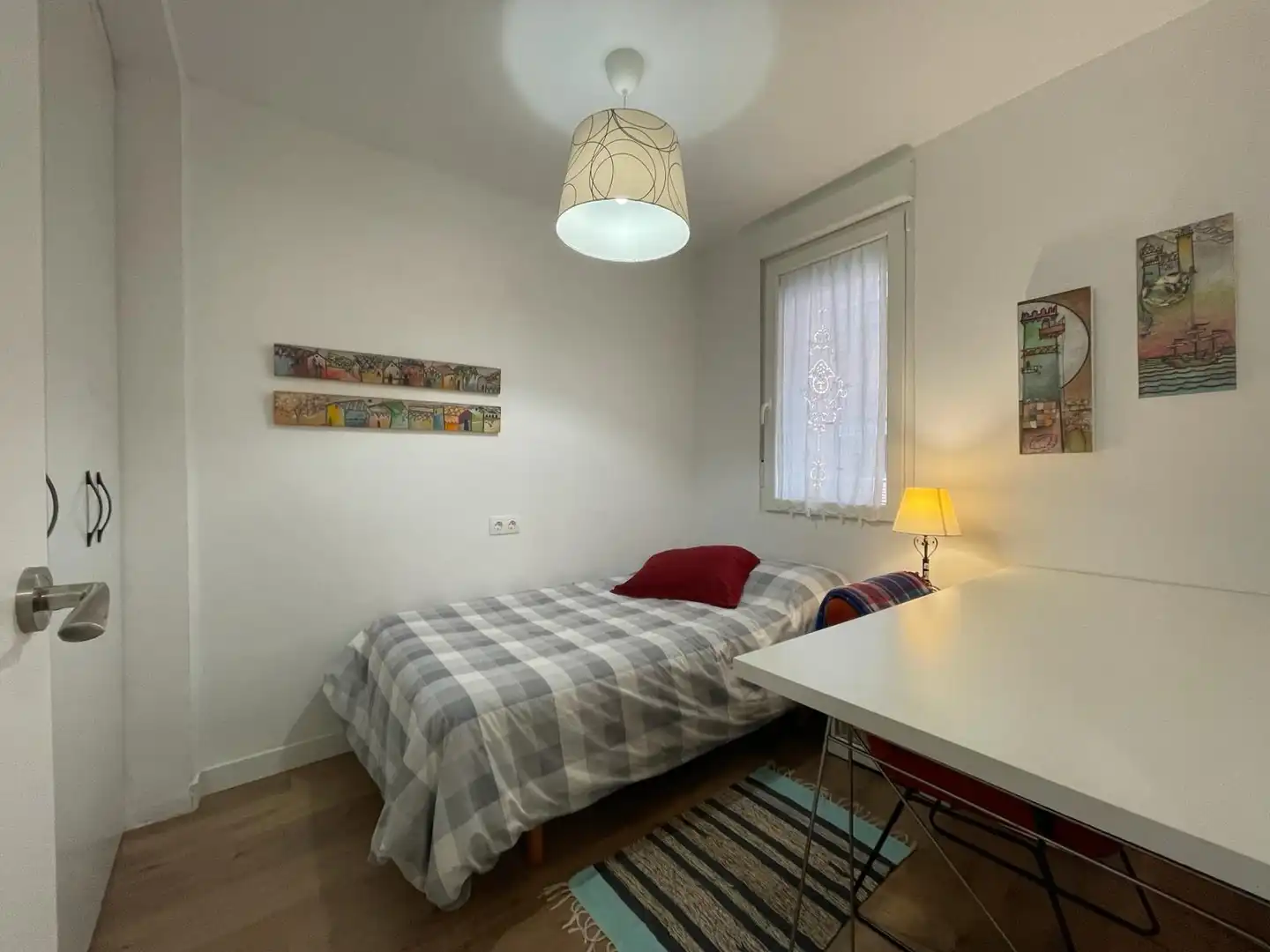 Habitación de Piso de alquiler en Ponferrada con Calefacción y Amueblado