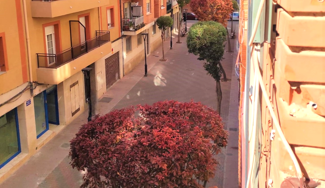 Flat for sale in Maestro Serrano, Caudete