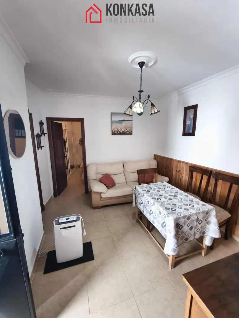 Sala d'estar de Pis en venda en Arcos de la Frontera amb Aire condicionat i Moblat