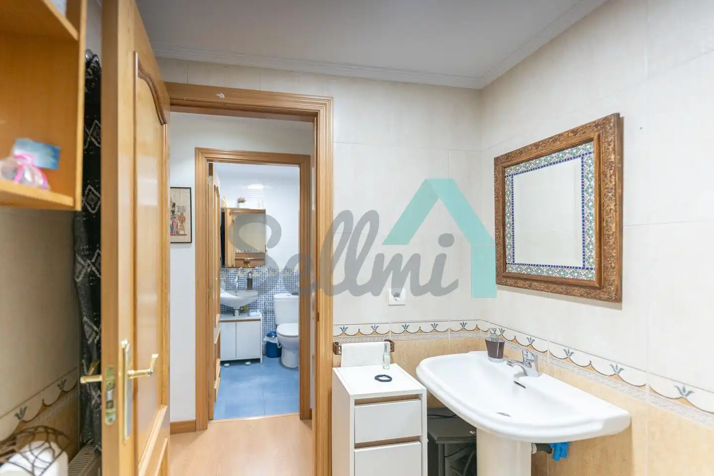 Badezimmer von Erdgeschoss zum Verkauf in Aller mit Heizung