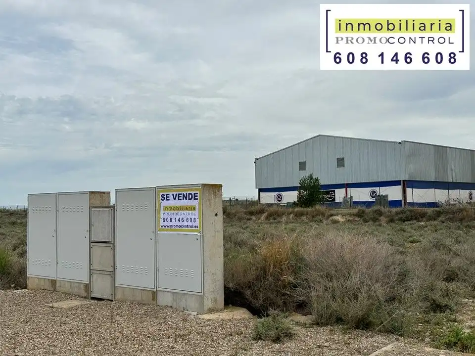 Terreny industrial en venda en Zuera