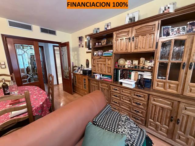 Piso en Venta en Calle de Antón García Abril en Parque de los Cineastas