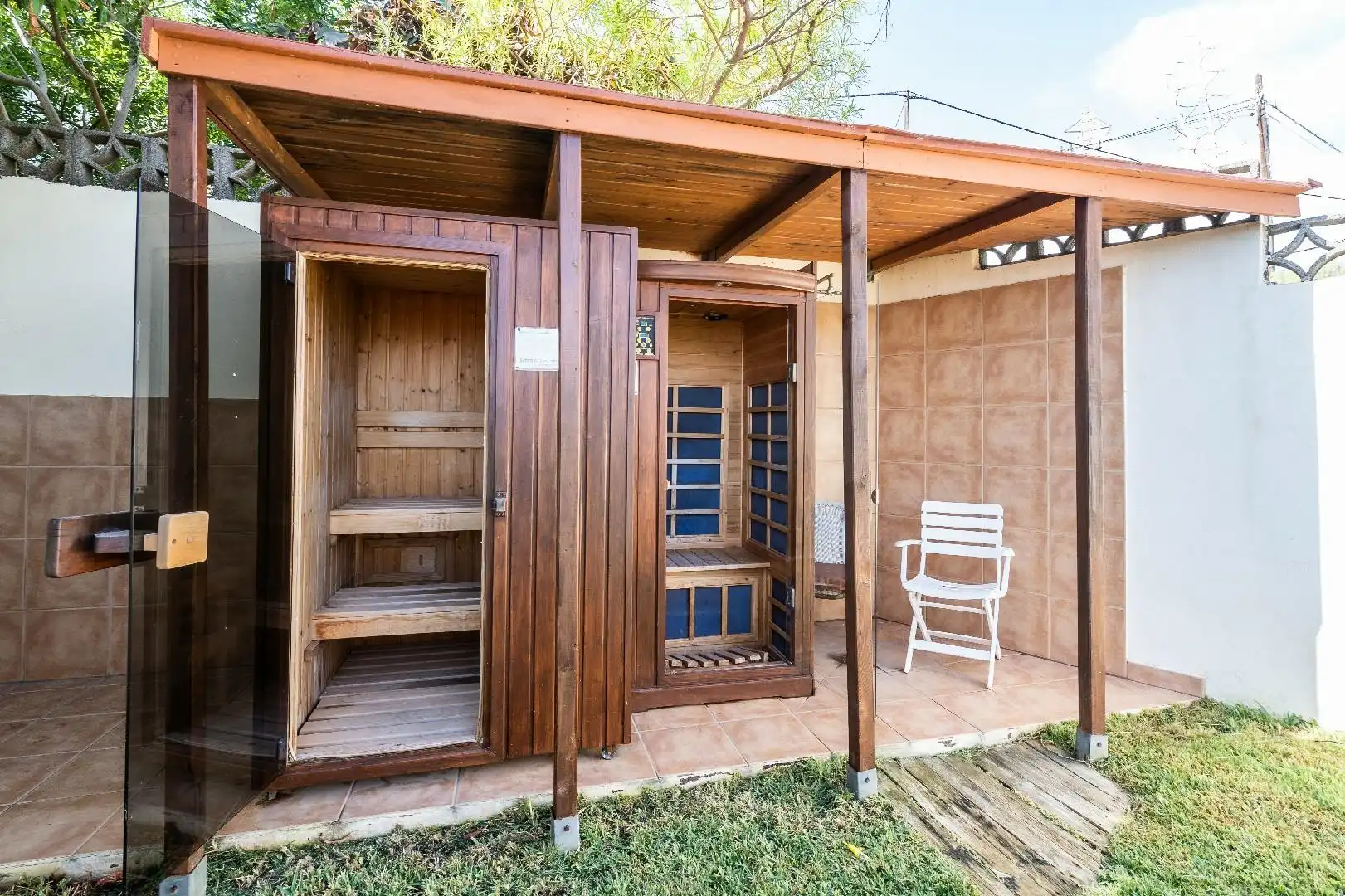 Garden of Buildings for sale in Candelaria