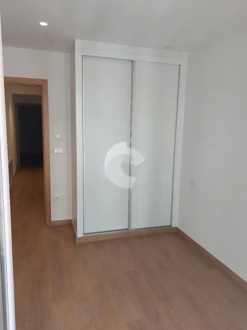 Dormitori de Pis en venda en Ourense Capital  amb Calefacció i Traster