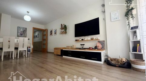 Foto 2 de Piso en venta en Calle Horta, Avenida de Abril - 9 de Octubre, Sagunto / Sagunt