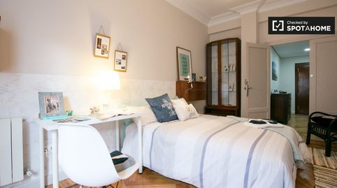 Foto 3 de Habitació a San Pedro de Deusto - La Ribera, Bilbao