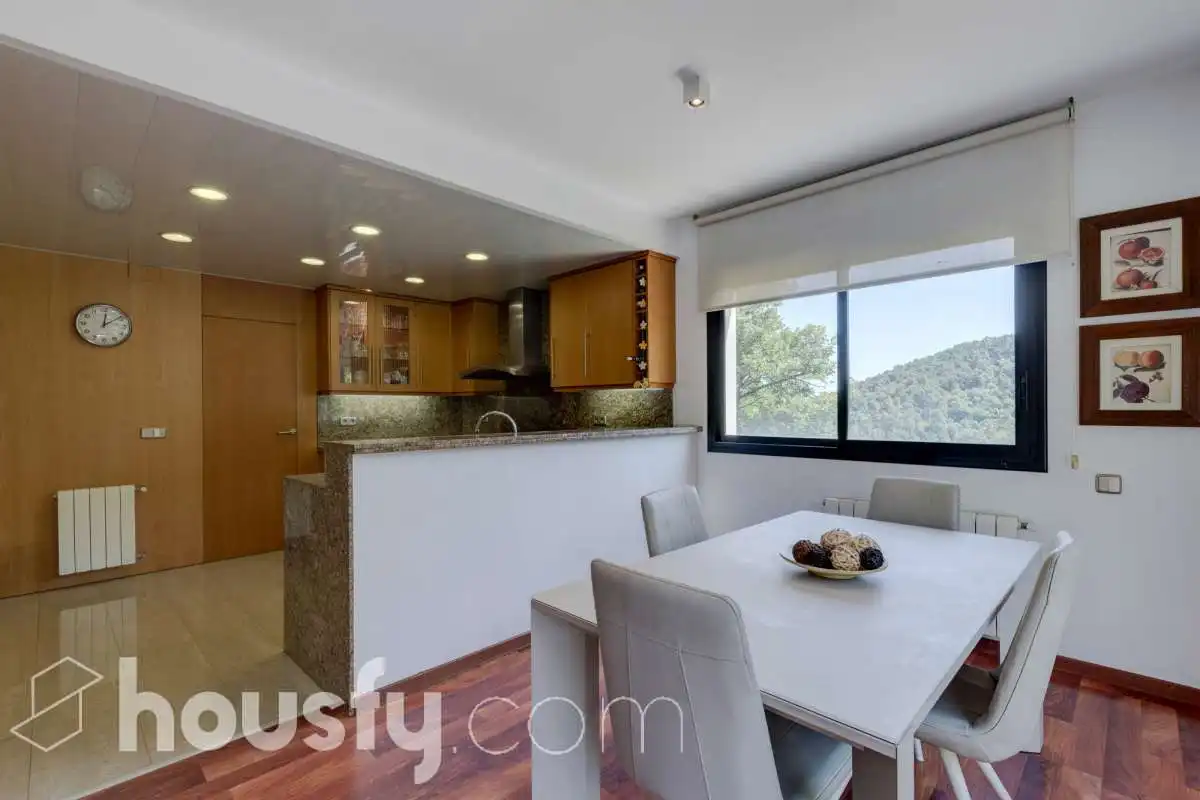 Casa o xalet de lloguer a Avinguda de Can Cortés, Les Planes