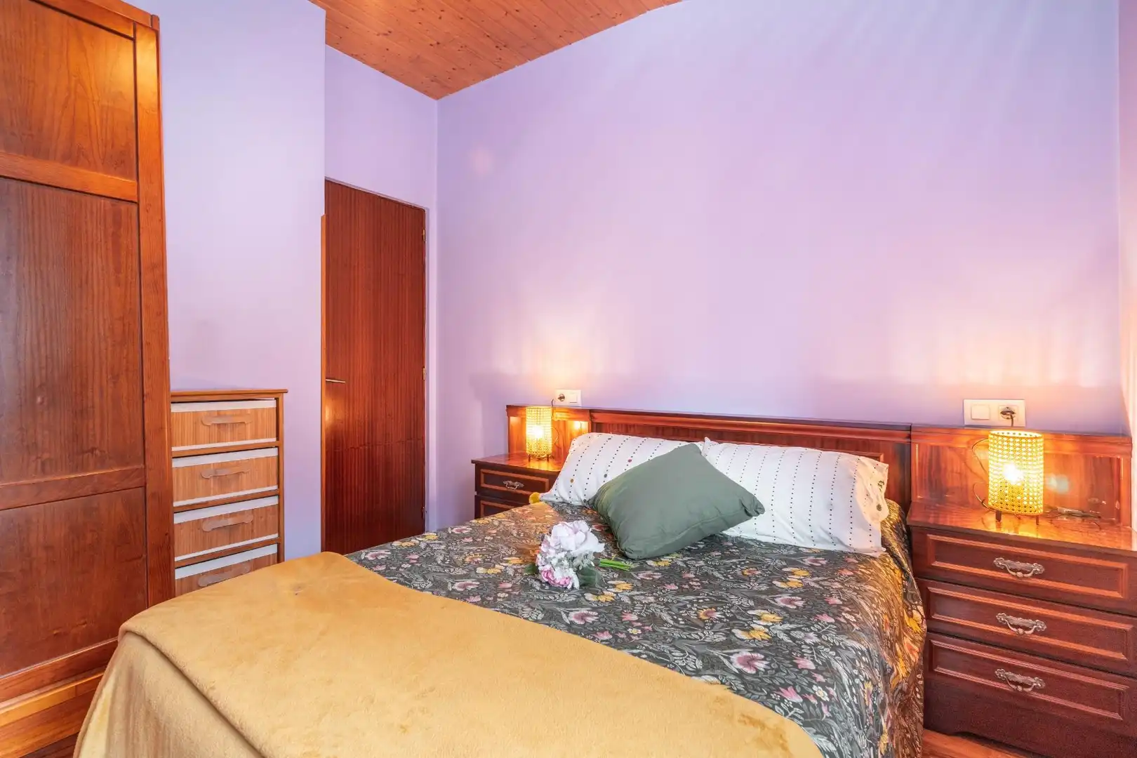Habitación de Casa o chalet en venta en Caso con Calefacción, Jardín privado y Terraza