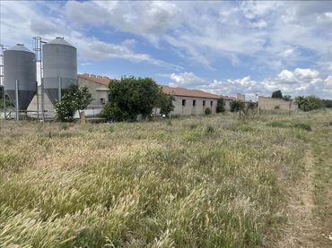 Industrial building for sale in Proc. Simplificado