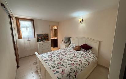Schlafzimmer von Einfamilien-Reihenhaus miete in Marratxí mit Klimaanlage, Privatgarten und Möbliert