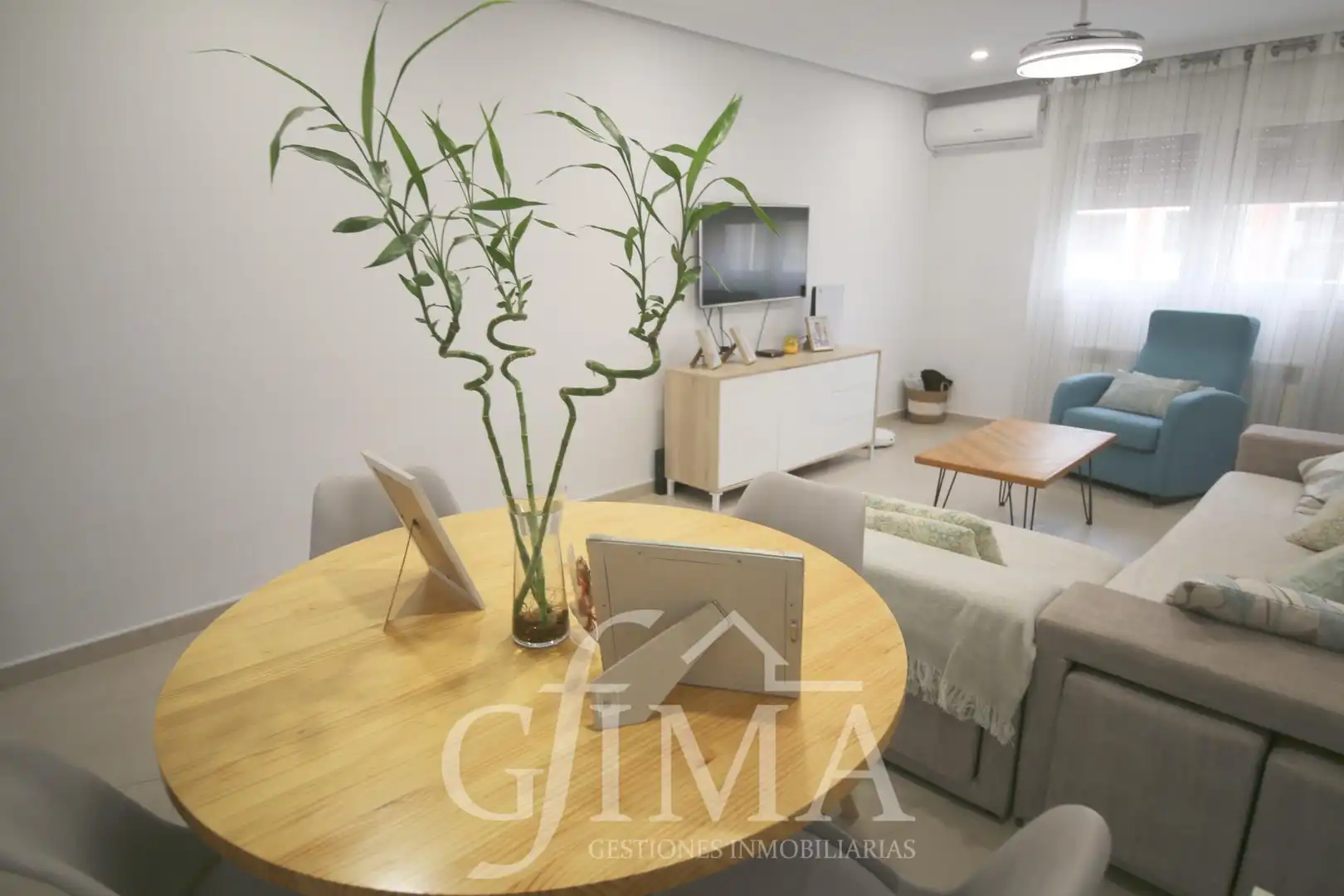 Flat with terrace for sale in Calle ANTONIO HUERTAS, imagen 5