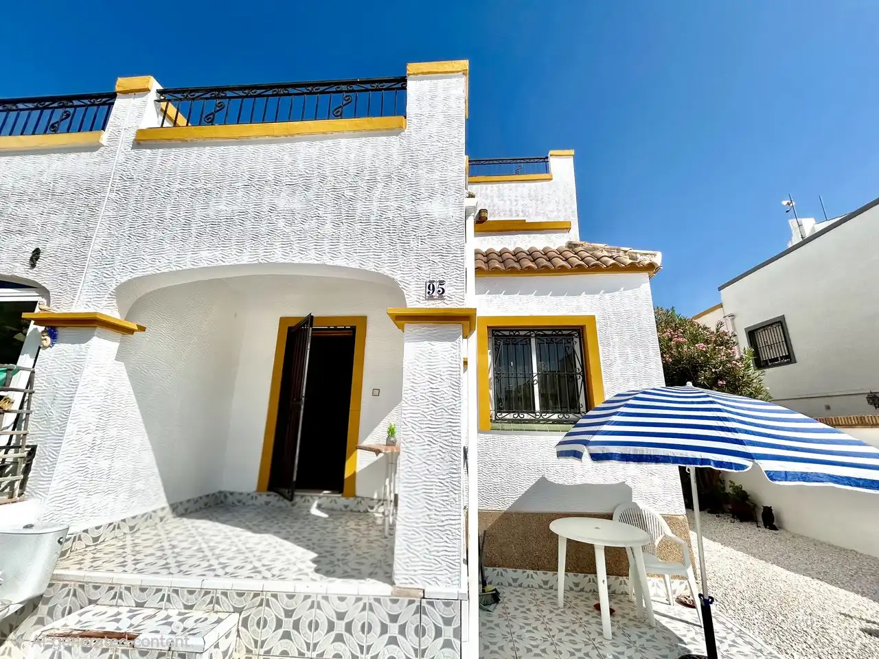 Casa aparellada amb terrassa en venda a Orihuela Costa, imagen 29