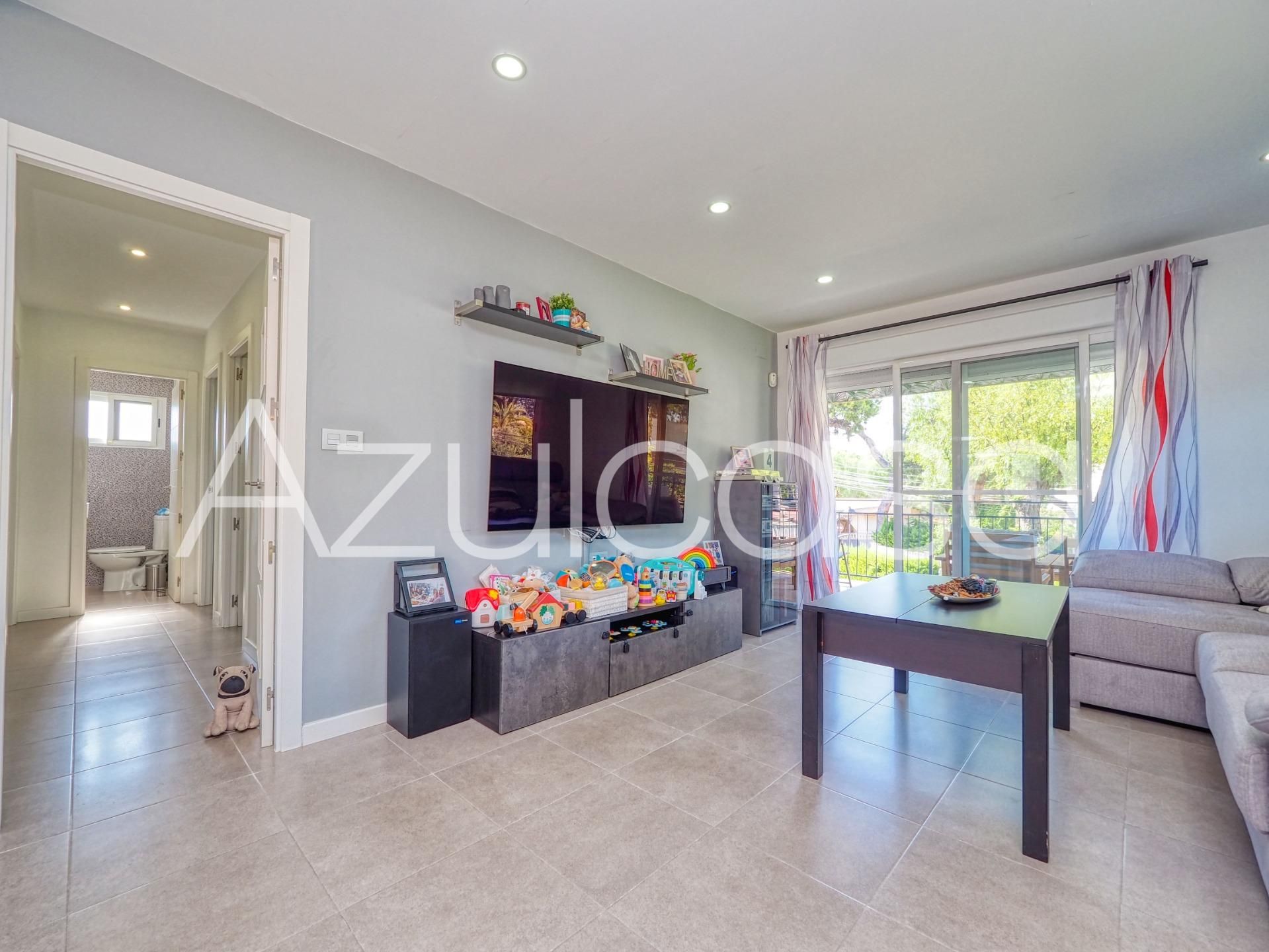 Living room of Flat for sale in El Campello  with Air Conditioner, Terrace and Alarm