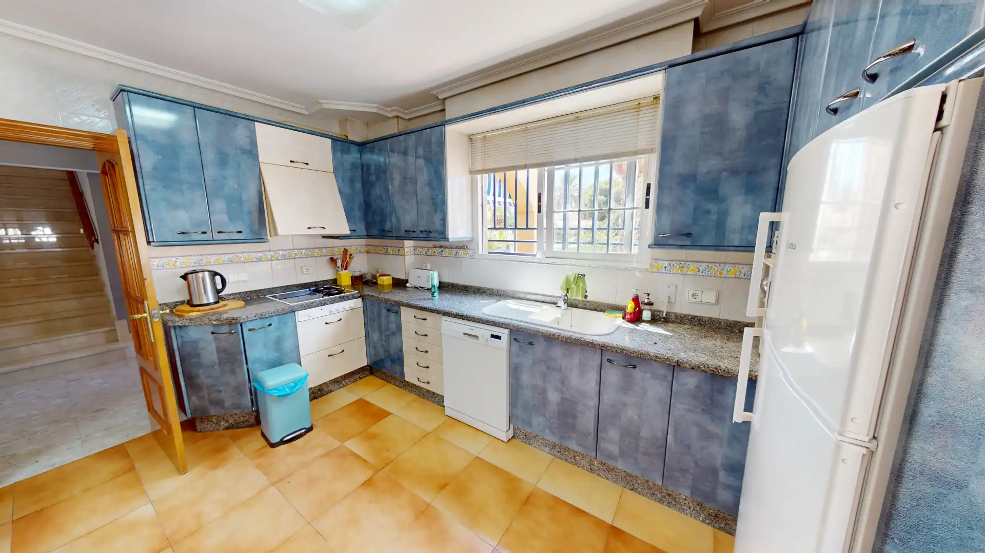 Küche von Haus oder Chalet zum Verkauf in Mutxamel mit Klimaanlage, Privatgarten und Terrasse