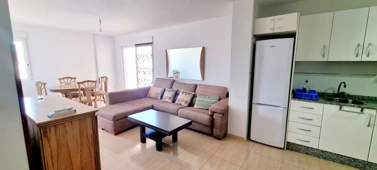 Sala d'estar de Apartament de lloguer en Águilas amb Terrassa i Moblat