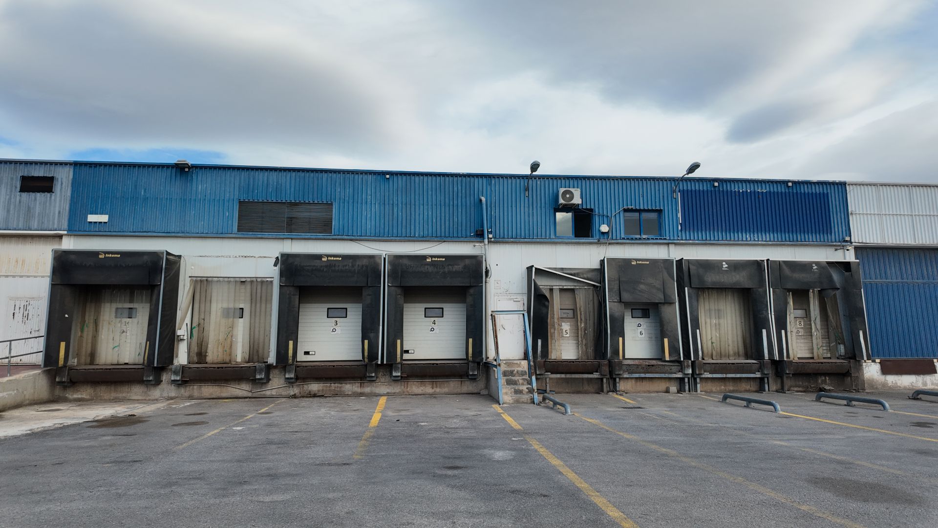 Vista exterior de Nau industrial de lloguer en Alicante / Alacant