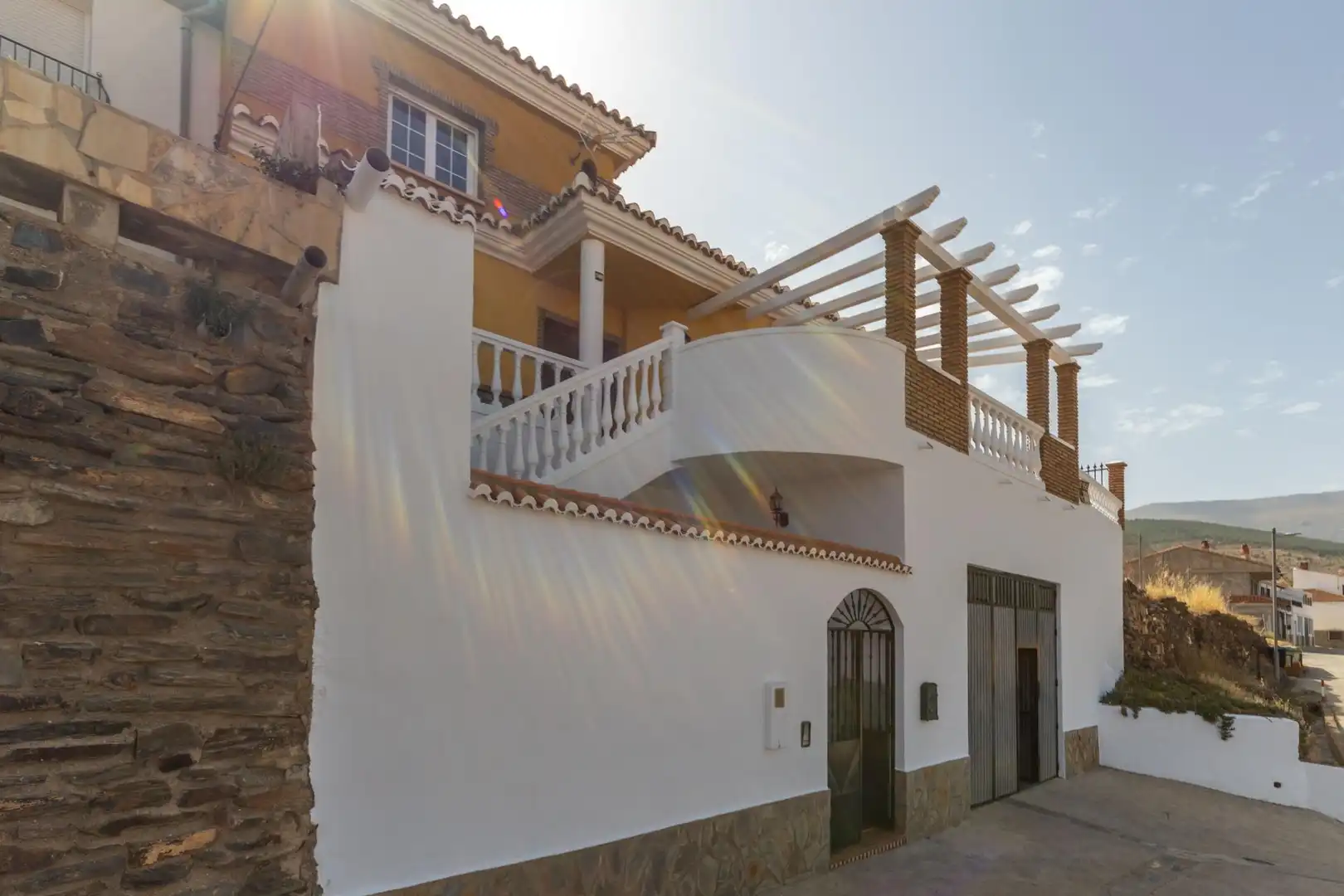 Exterior view of Houses for sale in Aldeire  with Air Conditioner, Heating and Balcony
