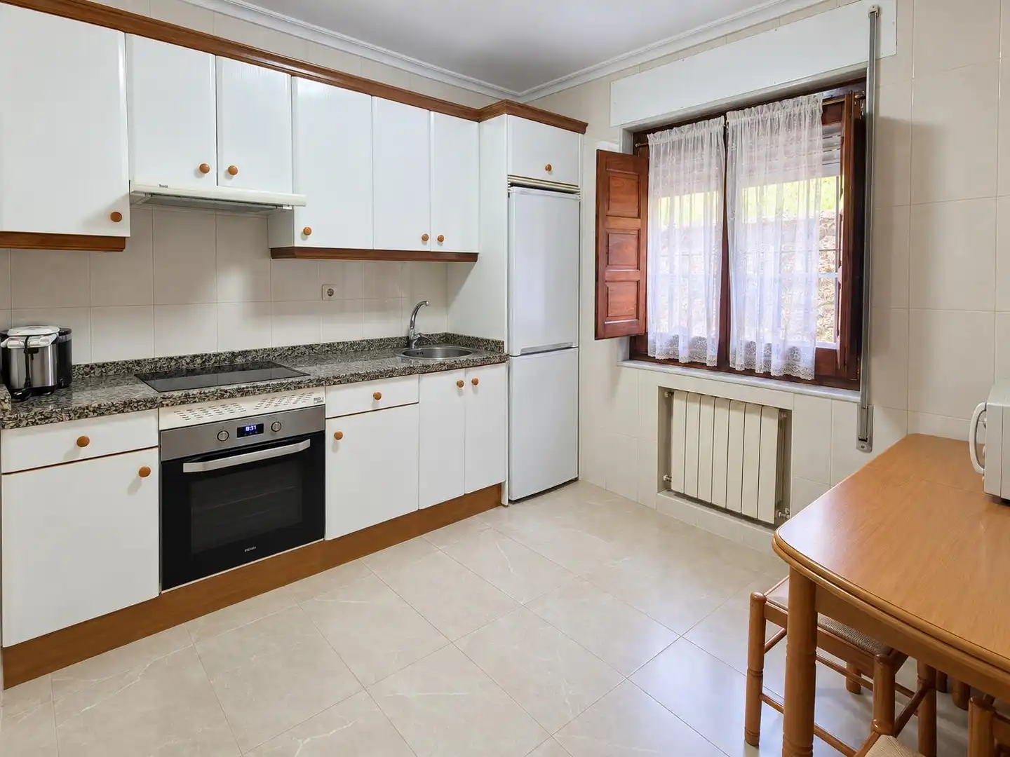 Casa rústica en venda a Barrio el Pardo, imagen 3