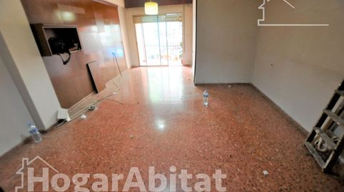 Foto 5 de Piso en venta en Calle Xirivella, Cardenal Benlloch, Mislata
