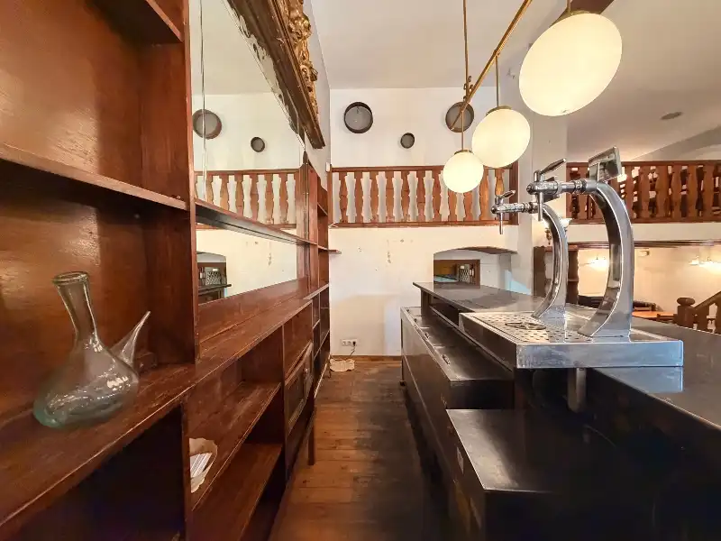 Cocina de Edificio en venta en La Bisbal d'Empordà