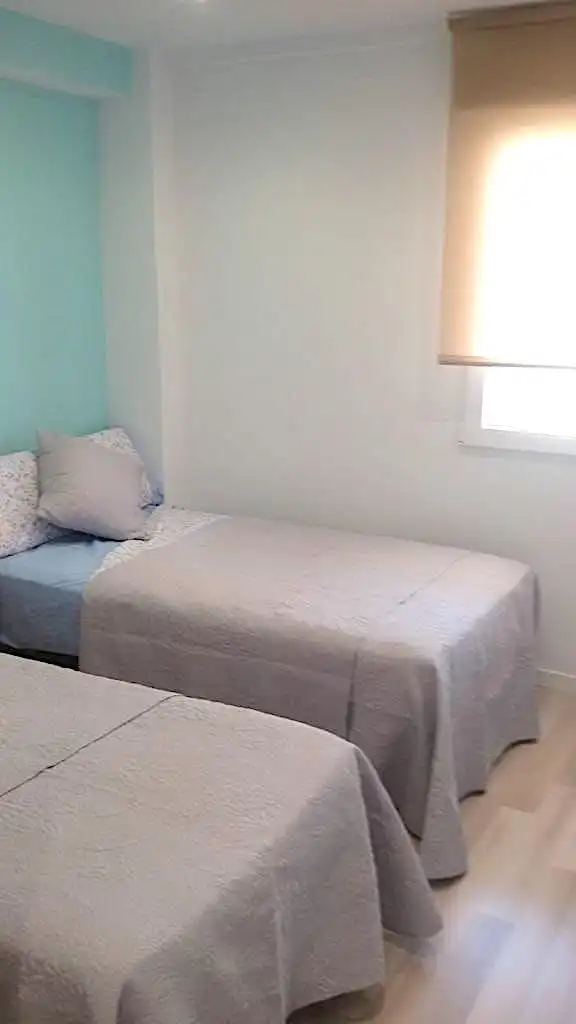 Habitación de Apartamento en venta en Gandia con Terraza y Balcón