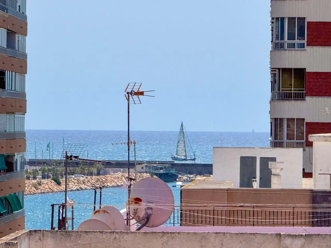 Vista exterior de Apartamento en venta en Torrevieja con Aire acondicionado, Calefacción y Terraza