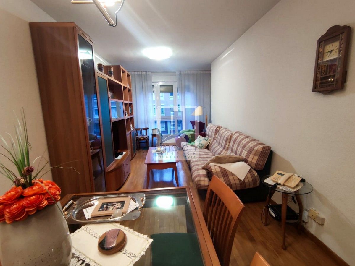 Living room of Flat for sale in Burgos Capital  with Storage room