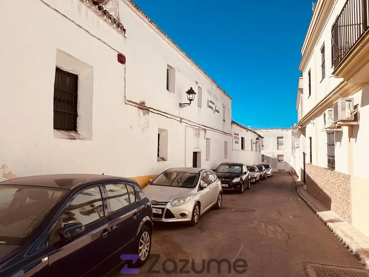 Casa adosada de alquiler en C. Pozo Amarguillo, Ayuntamiento - Barrio Alto