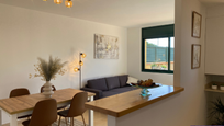 Sala d'estar de Pis en venda en L'Escala amb Aire condicionat i Terrassa