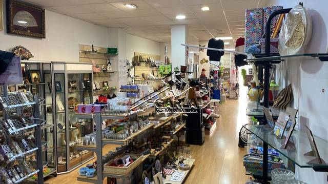 Local comercial en Alquiler en Salamanca - Calle Libreros en Universidad - Tenerías