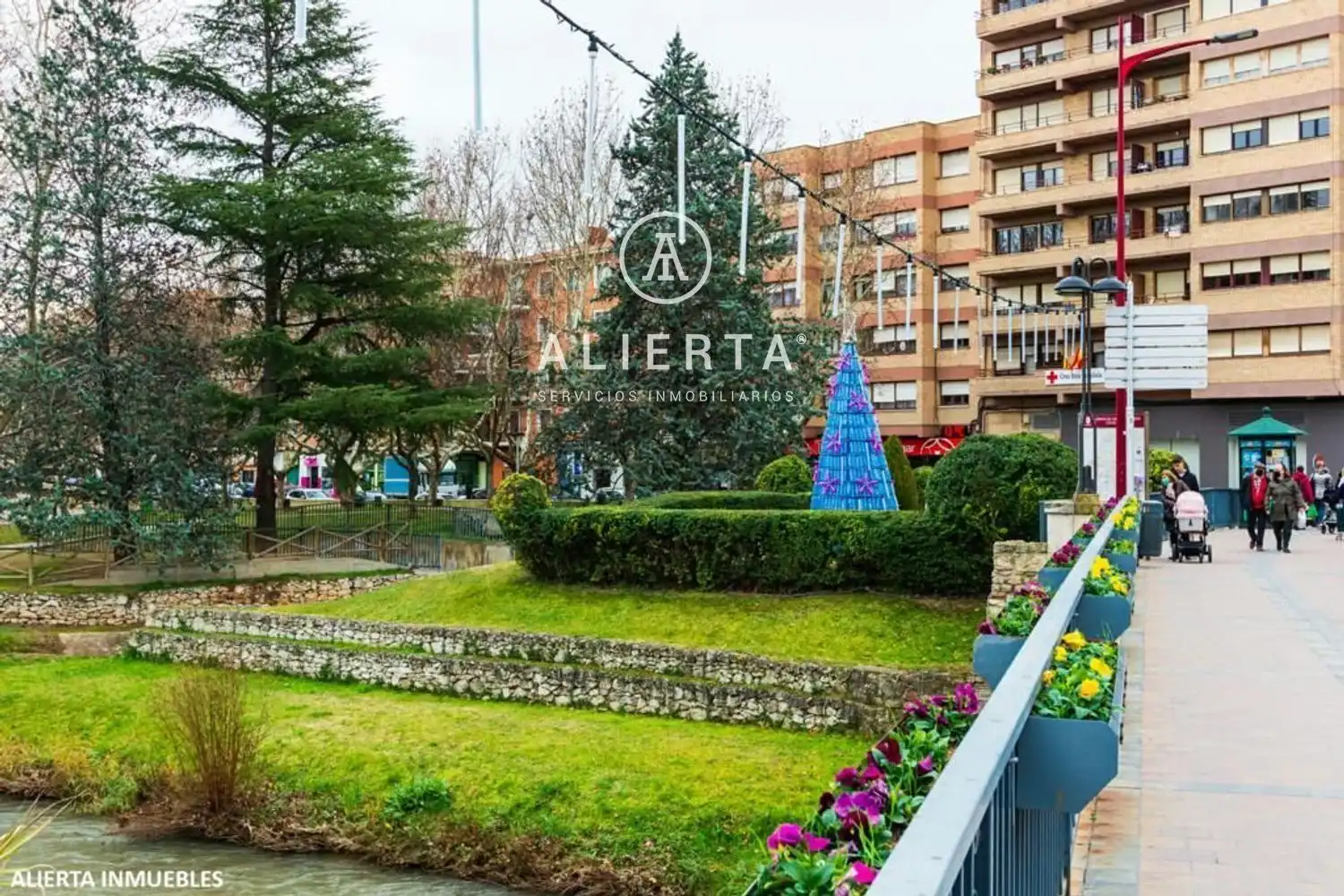 Nave industrial en venta en Río Jalón, Plaza de Toros - Barón de Warsage