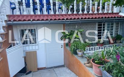 Exterior view of Single-family semi-detached for sale in Mairena del Aljarafe  with Terrace