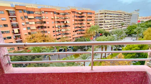 Foto 3 de Pis en venda a Avinguda Oscar Espla, 24, Ensanche - Diputación, Alicante / Alacant