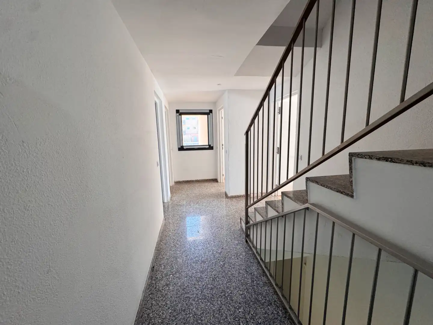 Wohnung zum Verkauf in Figueres mit Heizung, Privatgarten und Terrasse