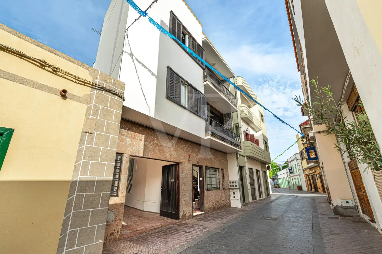 Vista exterior de Casa adosada en venta en Guía de Isora interior