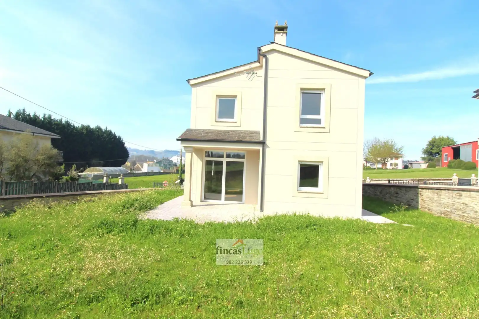 Casa o chalet en venta en Lugo con Calefacción, Jardín privado y Terraza
